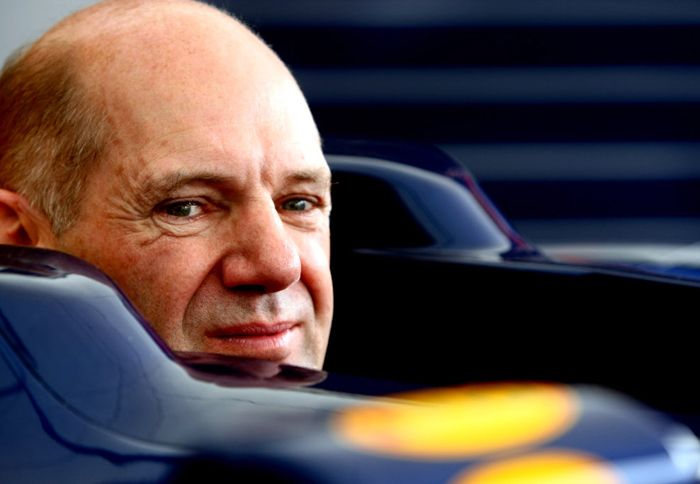 Σύμφωνα με τον Adrian Newey της ομάδας Red Bull Racing, το κλειδί της επιτυχίας  για μια σίγουρη νίκη είναι ο κινητήρας του μονοθεσίου.